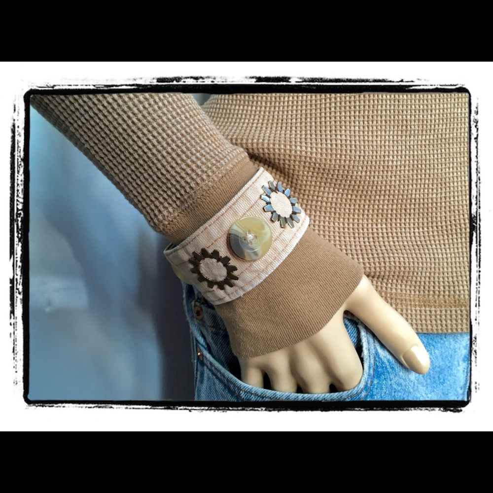 🇺🇸 TAN GEARS BRACELET CUFF 🇺🇸